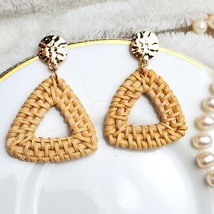 🌟5/$25 TRIANGLE RATTAN BOHO  EARRING